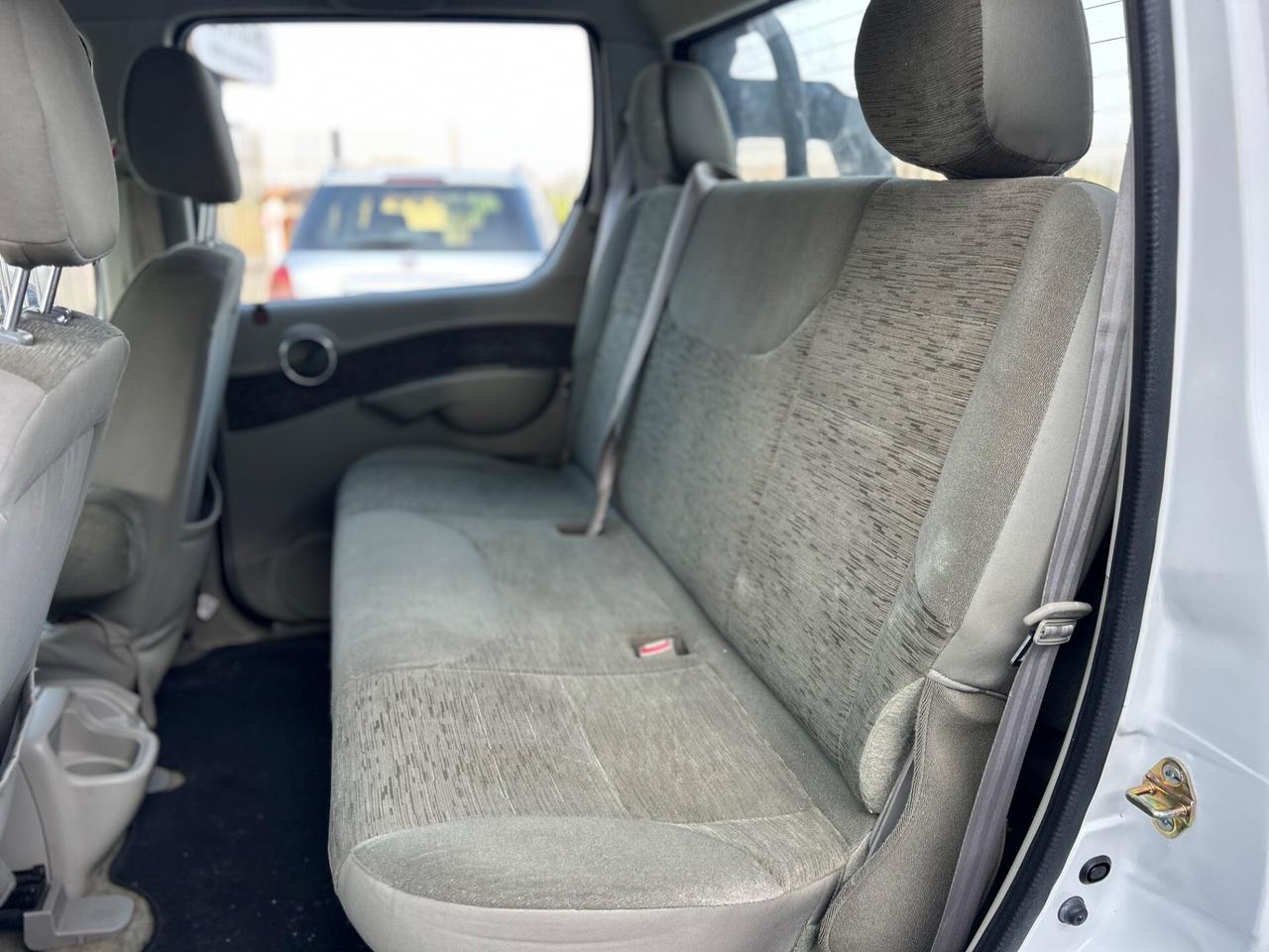 Mahindra Genio 2.2 DC4 N1