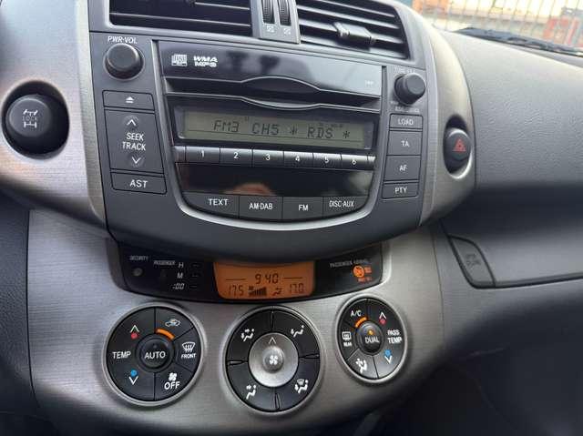 Toyota RAV 4 RAV4 2.2 d-4d Sol 150cv 4X4