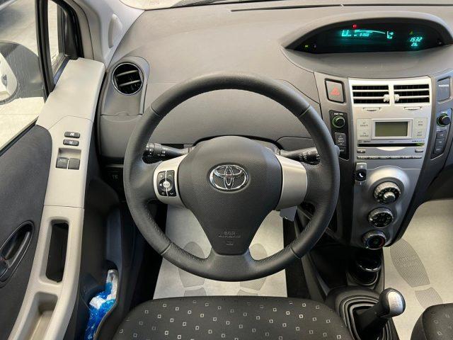 TOYOTA Yaris 1.0 5p. *OCCASIONE*SPECCHIETTI ELETTRICI*