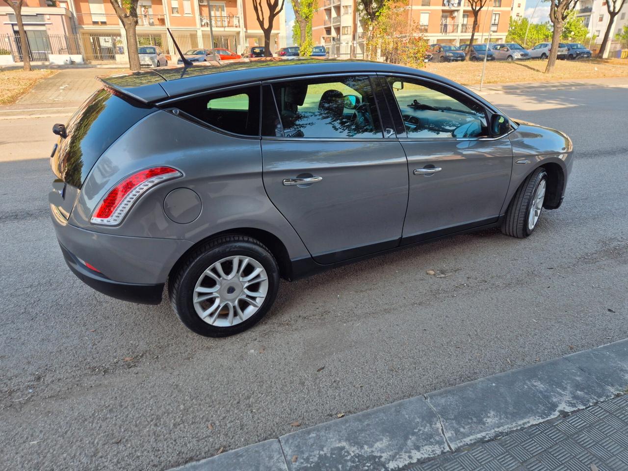 Lancia Delta oro 1.6 MJT 120cv anno 09