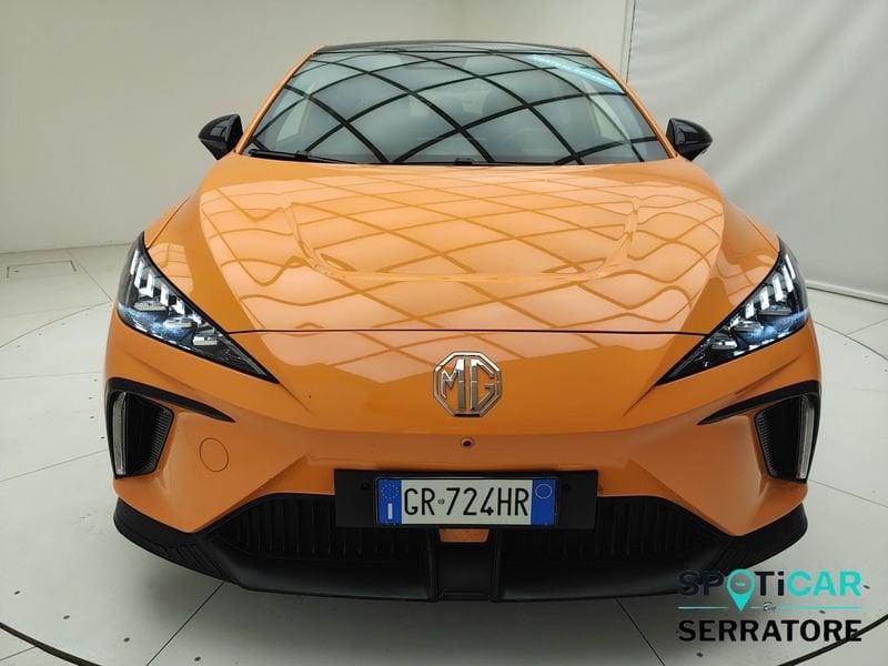 MG MG4 EV 77kwh EDU 2WD LUX LHD heat pump BLACK Fizzy Orange + Black