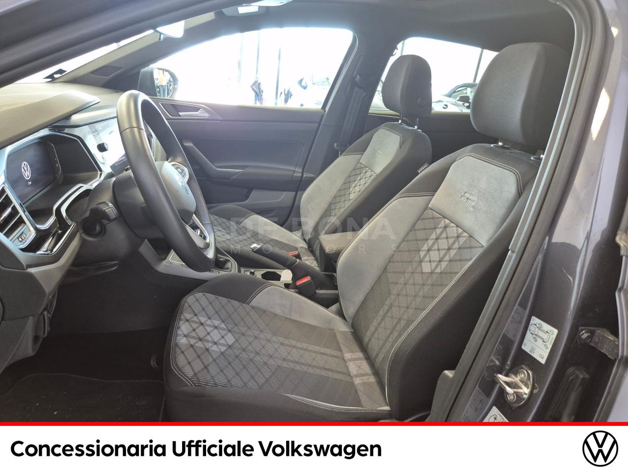 Volkswagen Taigo 1.0 tsi r-line 115cv