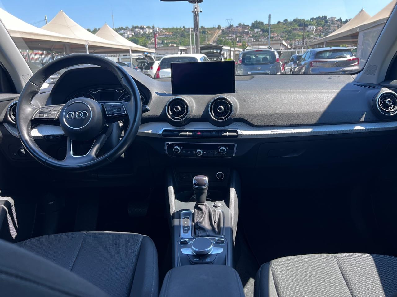 Audi Q2 30 TDI Identity Black