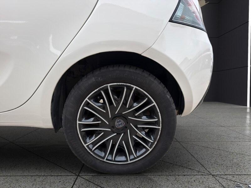 LANCIA Ypsilon 3ª serie Ypsilon 1.2 69 CV 5 po...