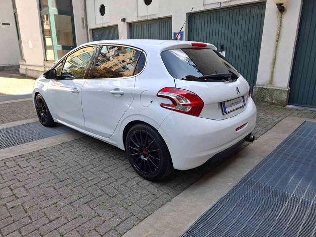 PEUGEOT 208 1.6 VTi 120CV 5p. Allure