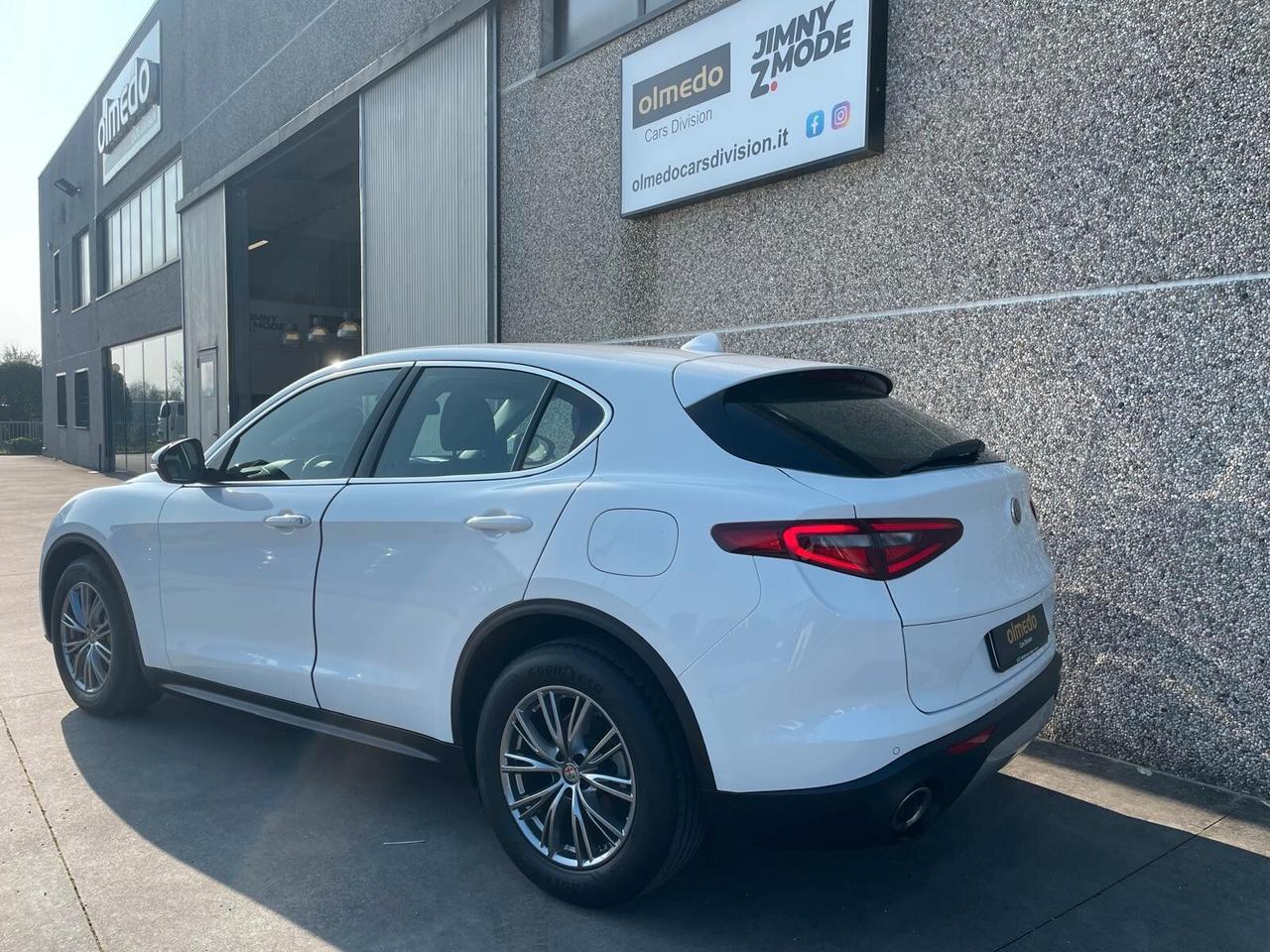Alfa Romeo Stelvio 2.2 Turbodiesel 160 CV AT8 RWD Business