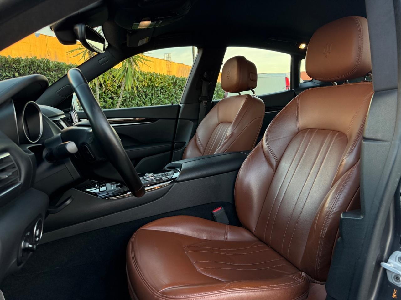 Maserati Levante 3.0 V6 250CV AWD