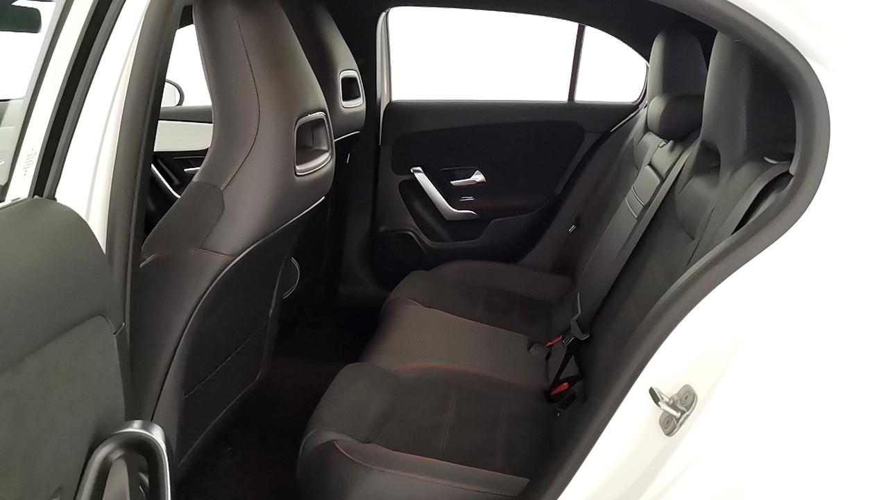 Mercedes-Benz Classe A - W177 2023 - A 200 d AMG Line Advanced Plus auto