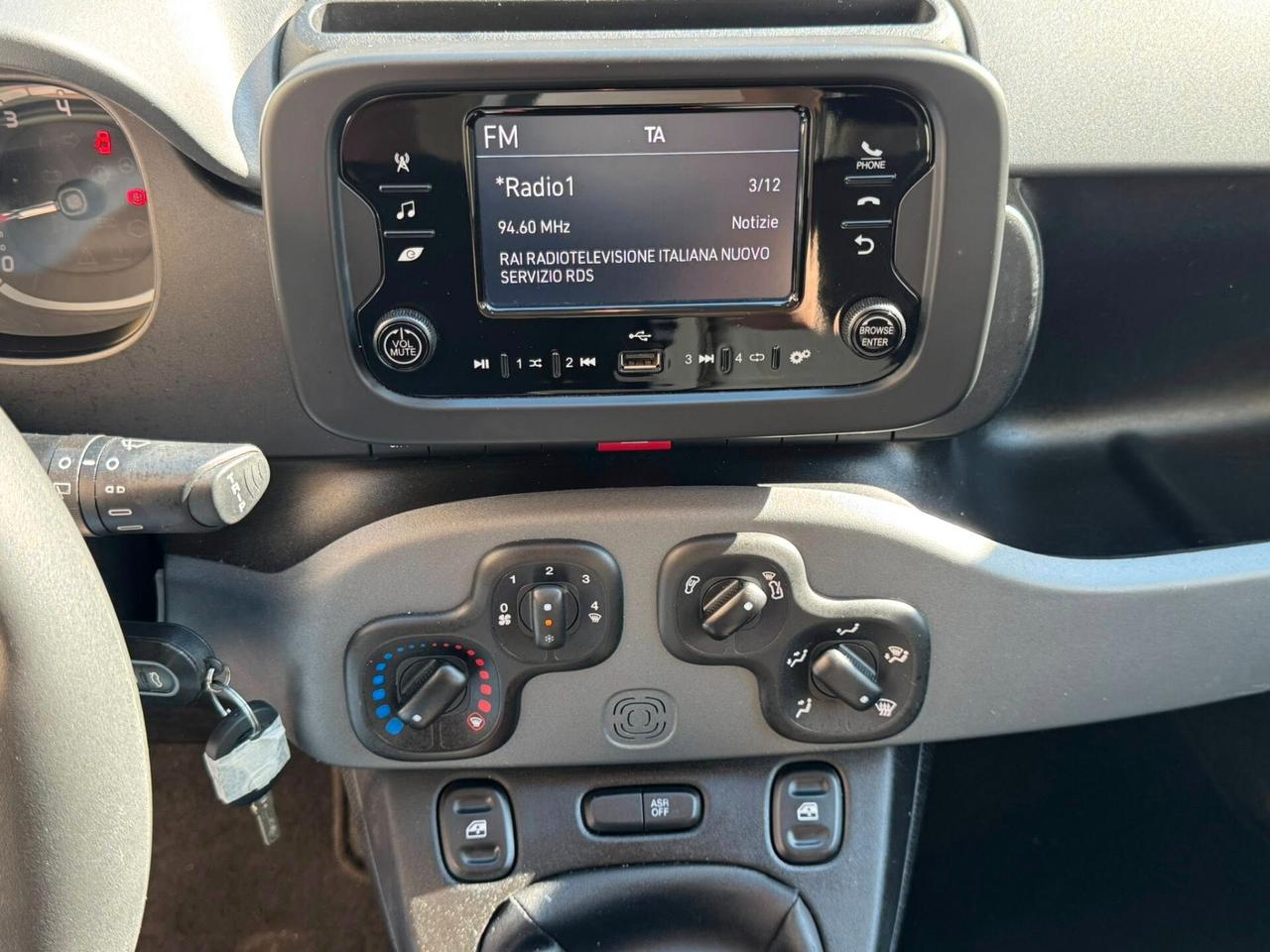 FIAT PANDA 1.0 FIREFLY HYBRID CITY LIFE PERFETTA