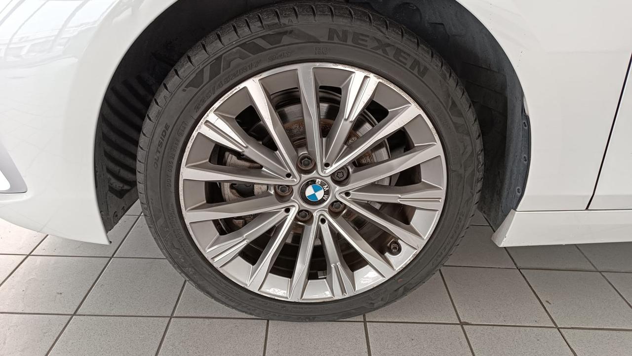 BMW Serie 1 (F40) - 118d 5p. Luxury
