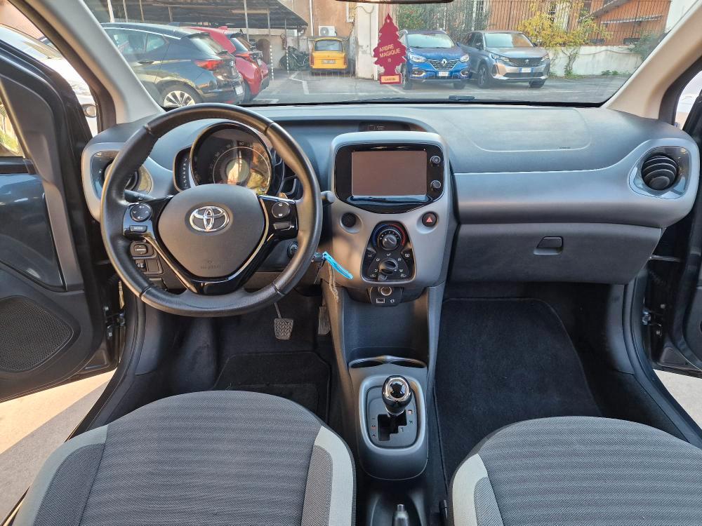 Toyota Aygo 5 Porte Aygo 5p 1.0 x-business m-mt 72cv