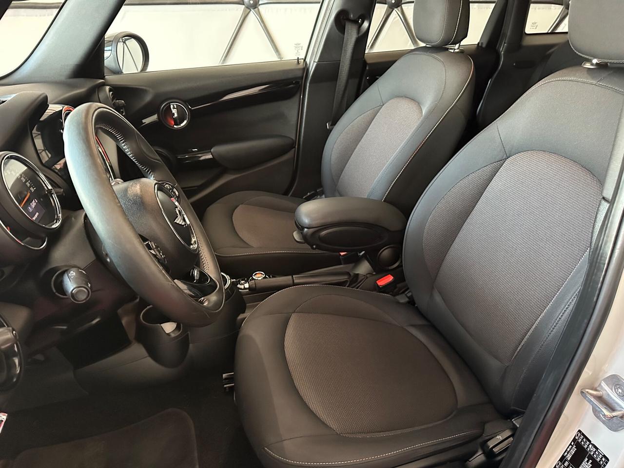 Mini 1.5 Cooper D Business XL