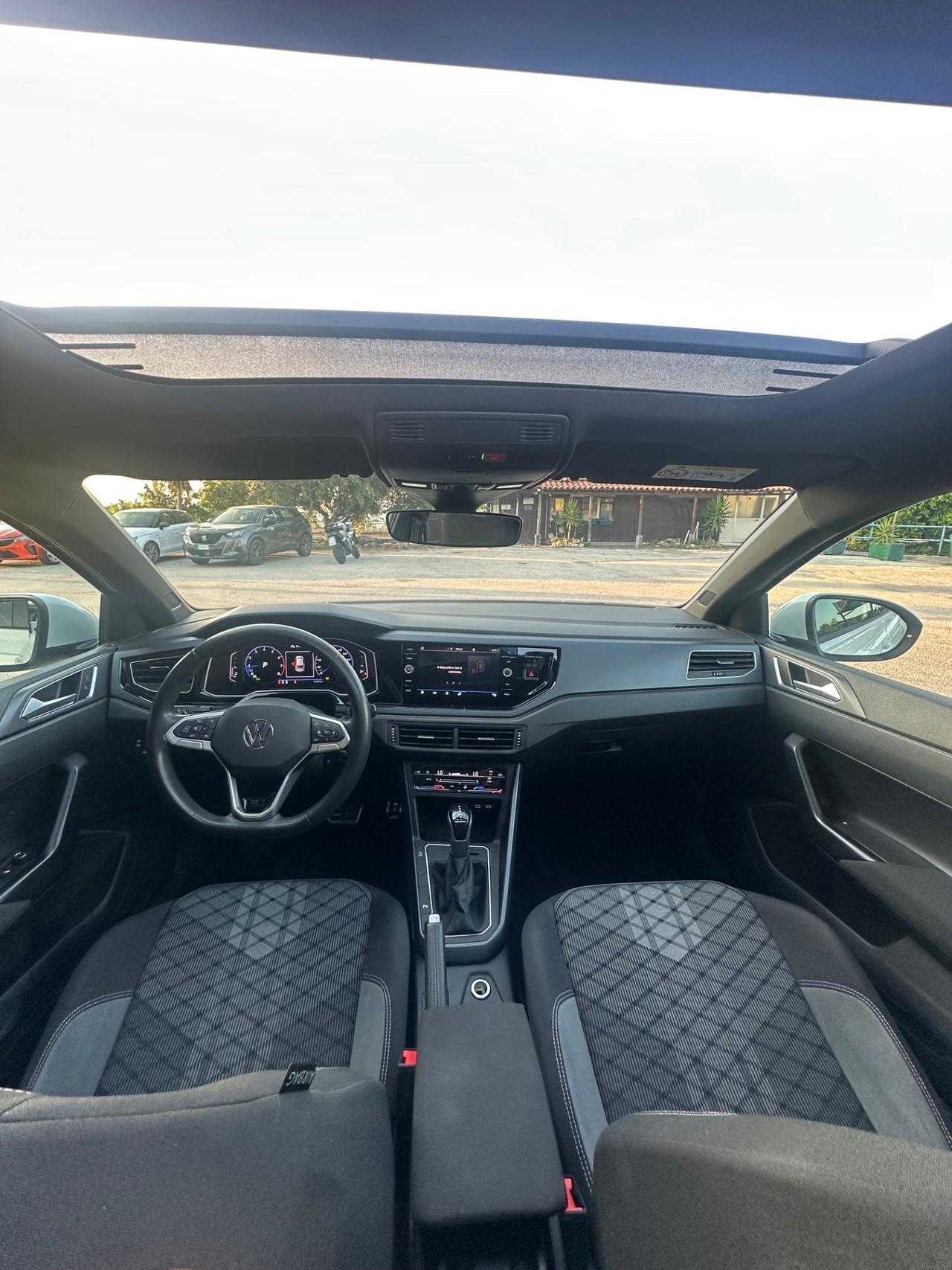 Volkswagen Taigo 1.0 TSI 110 CV DSG R-Line