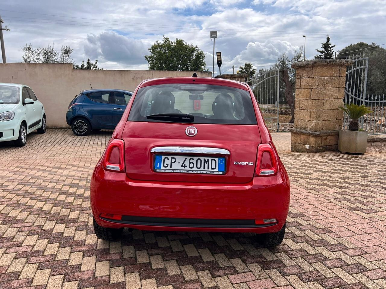 Fiat 500 1.0 Hybrid Red