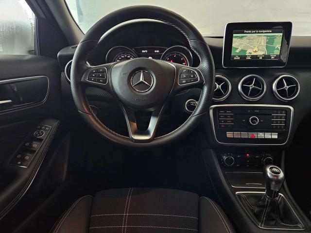 Mercedes-Benz A 180 d Premium my16