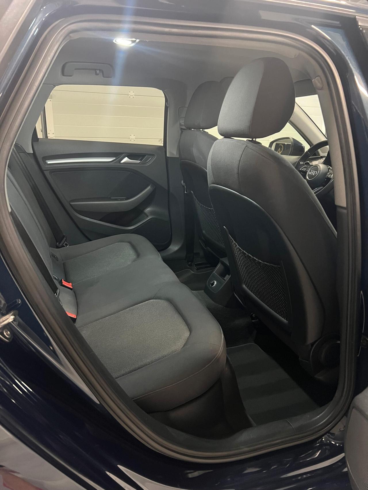 Audi A3 1.6 TDI 116 CV S tronic Sport