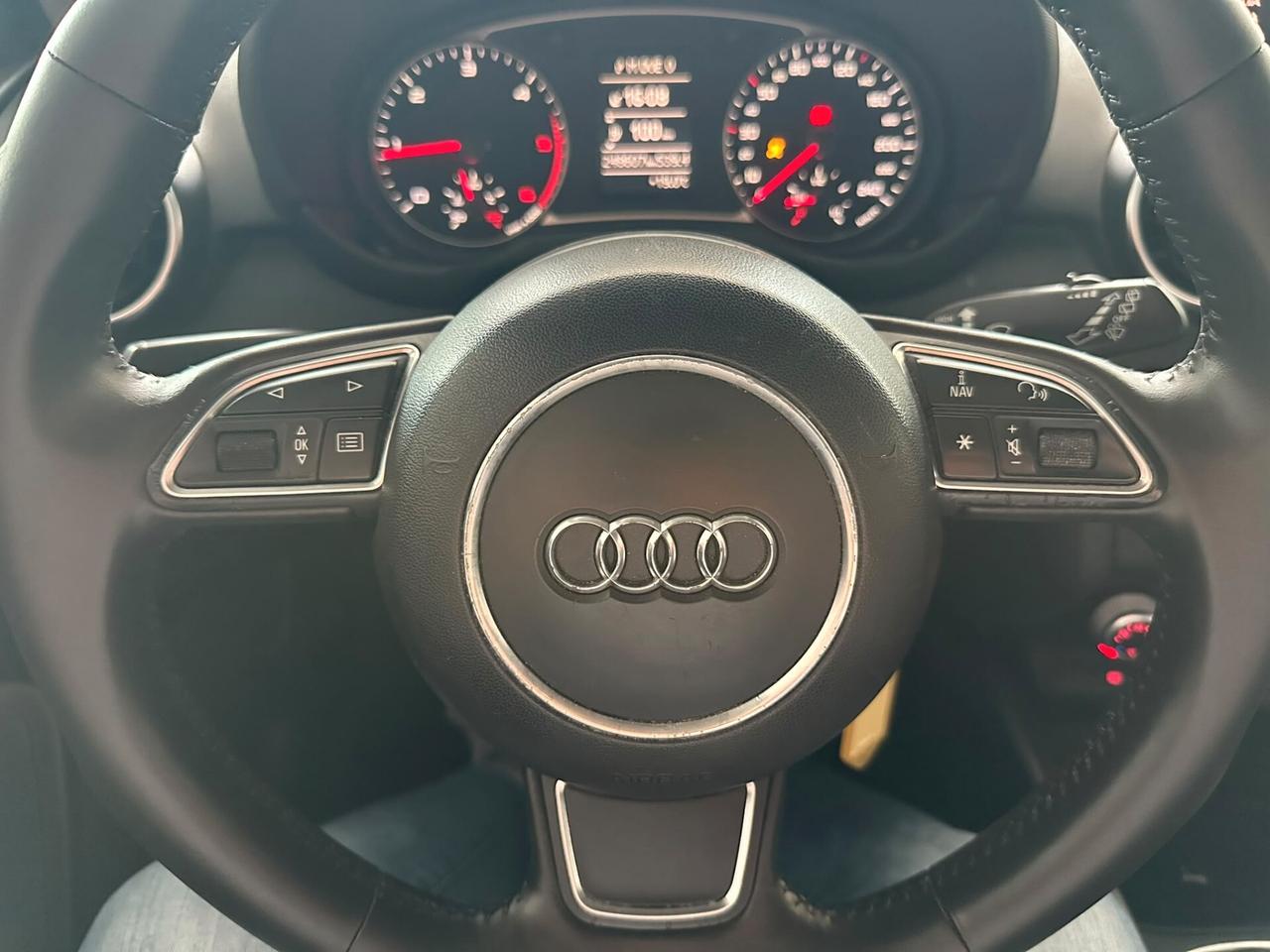 AUDI A1 1.6TDI 3P 90cv OK NEOPATENTATI