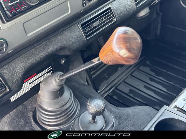 LAND ROVER Defender 110 2.5 Td5 cat S.W. SE