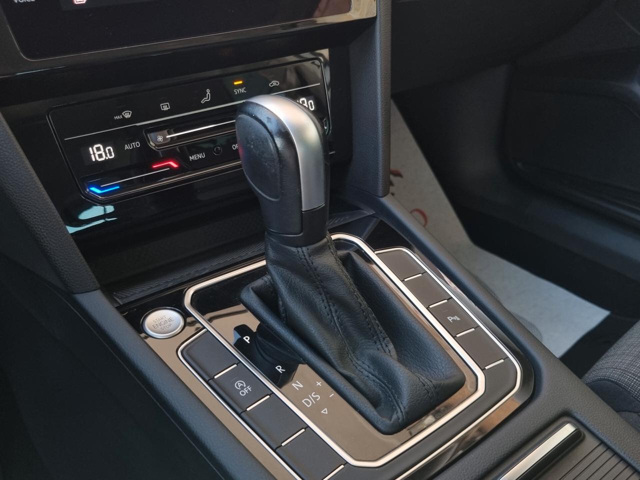 Volkswagen Passat VIII Variant 2.0 tdi Business 12