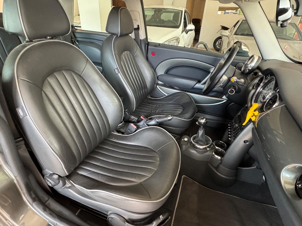 Mini 1.6 16V One Park Lane