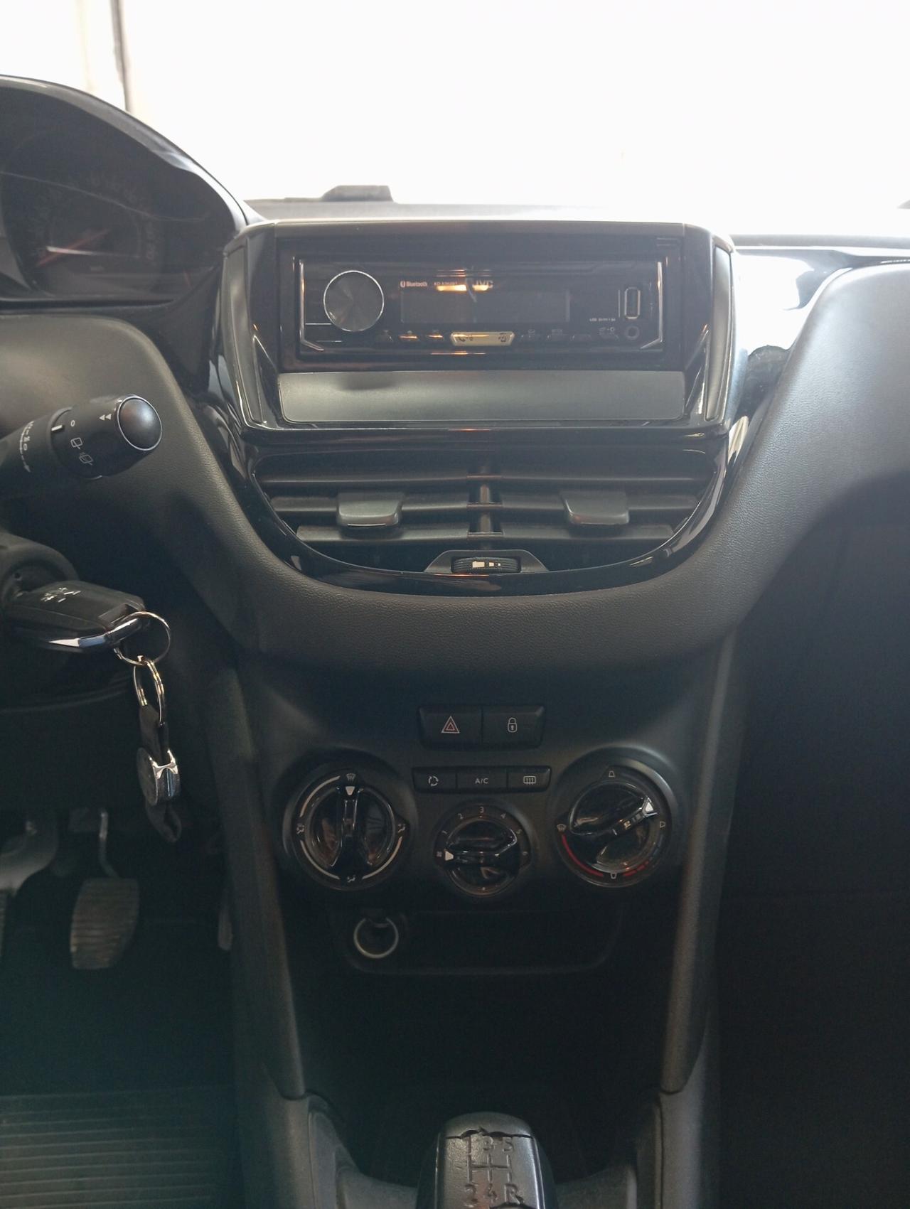 Peugeot 208 1.0Benzina 68cv 2014 CON GARANZIA