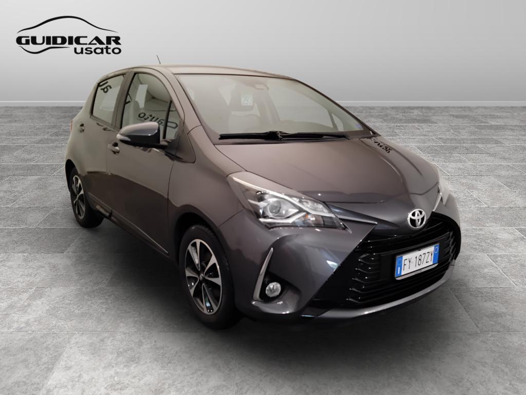 TOYOTA Yaris III 2017 - Yaris 5p 1.0 Active my18