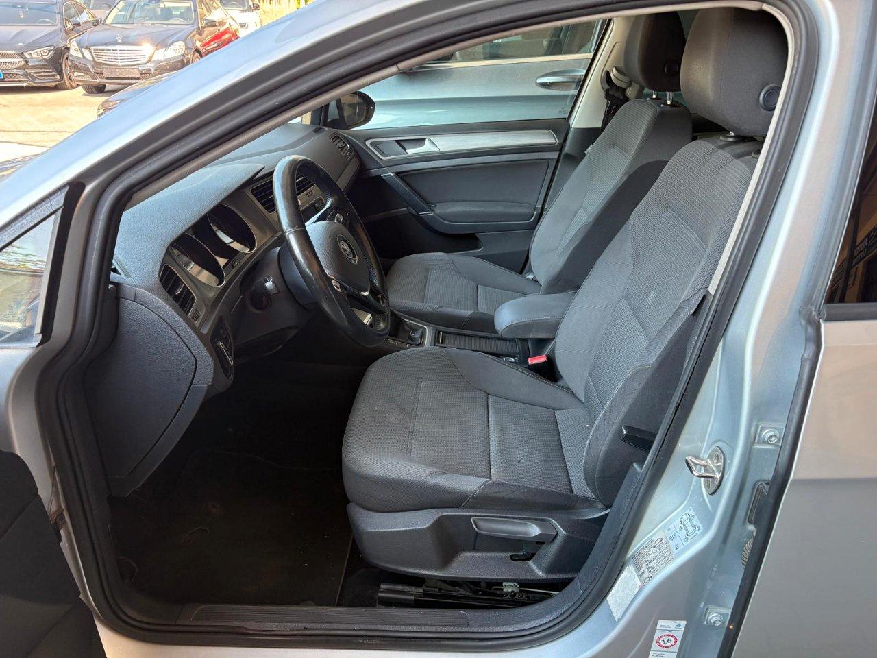 Volkswagen Golf Variant 1.6 tdi Comfortline 110cv OK NEOPATENTATO