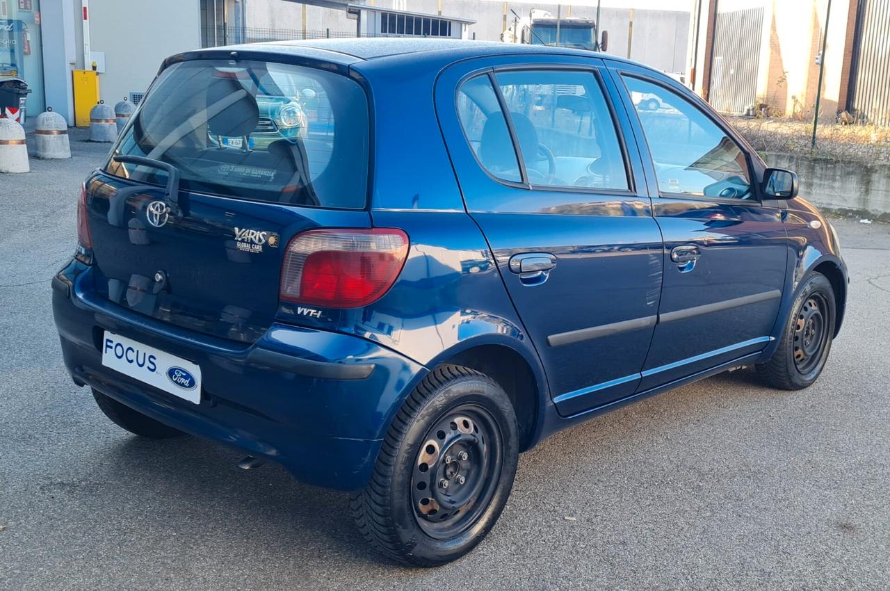 Toyota Yaris 1.0i 16V cat 5 porte Sol