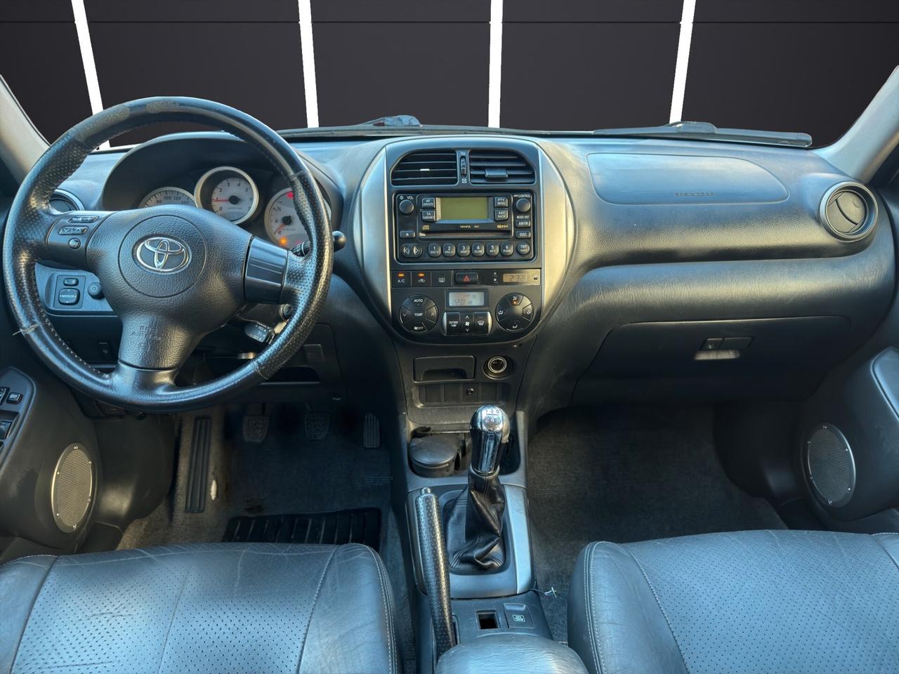 ToyotaRAV4 2.0 D-4D 5 porte-PELLE/TETTO APRIBILE