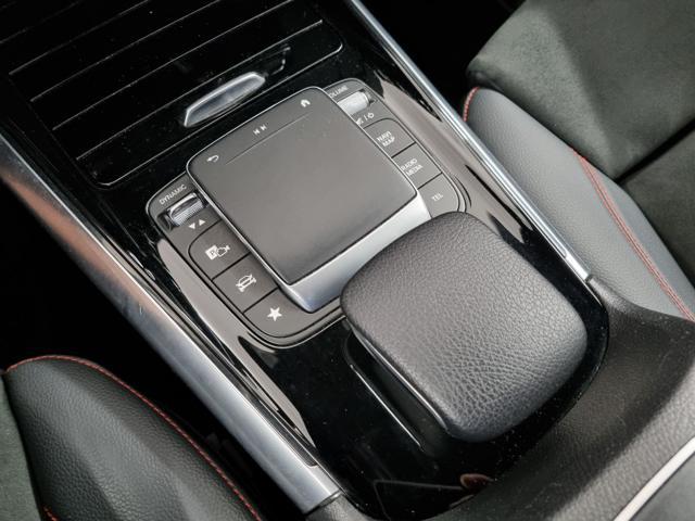 MERCEDES-BENZ GLA 200 d Automatic 4Matic Premium