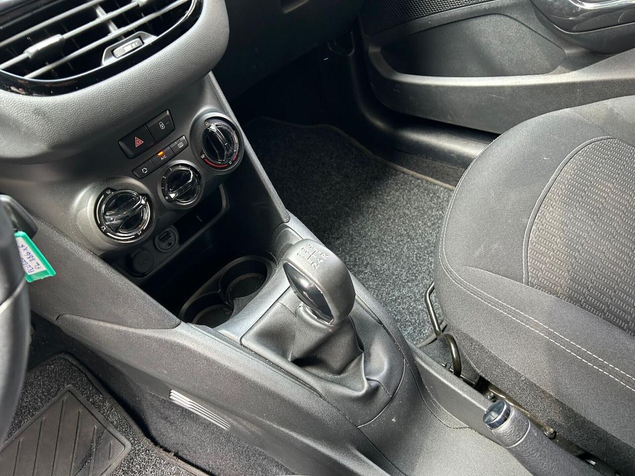 Peugeot 208 PureTech 82 5 porte Allure