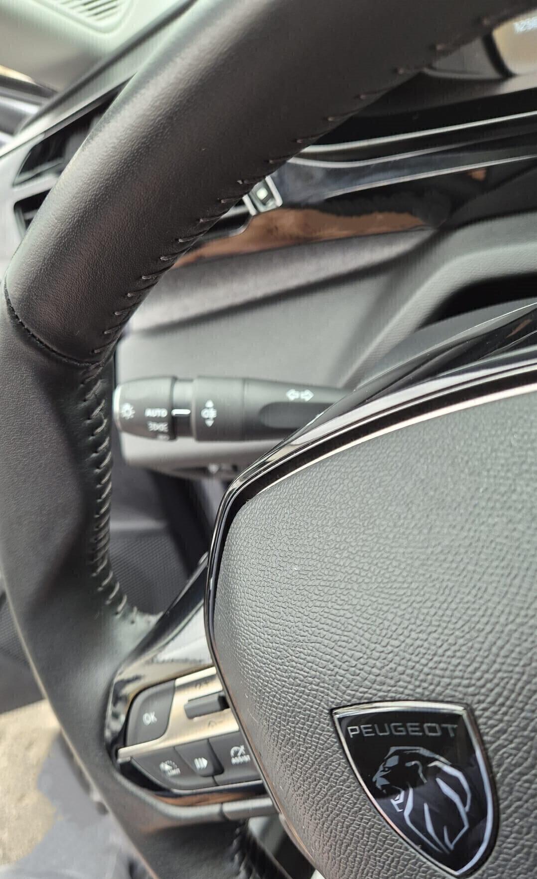 Peugeot 308 BlueHDi 130 S&S EAT8 Allure
