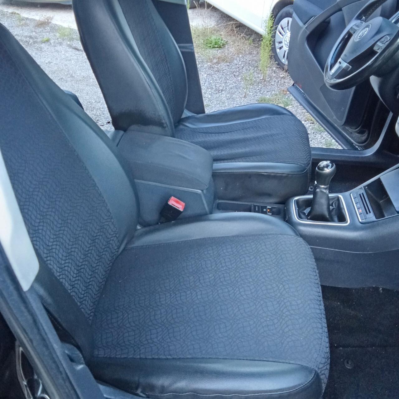 Volkswagen Tiguan 2.0 TDI 140 CV Sport 012
