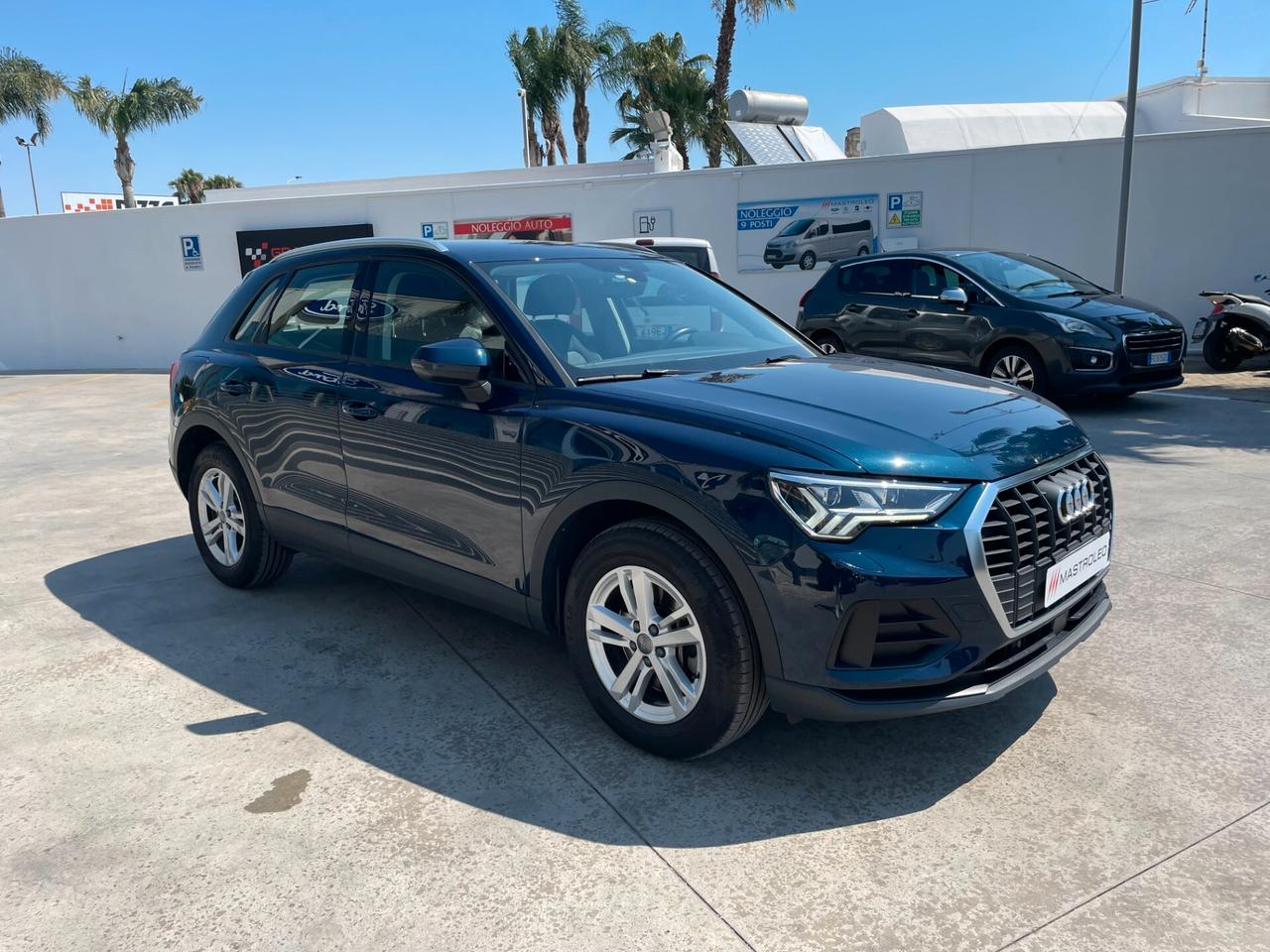 Audi Q3 40 TDI quattro S tronic Business