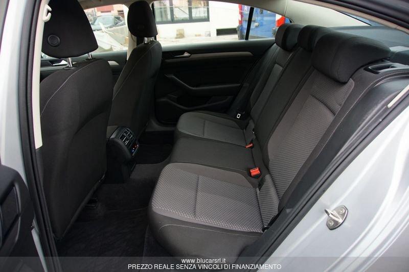 Volkswagen Passat Passat 1.6 TDI Business BlueMotion Technology