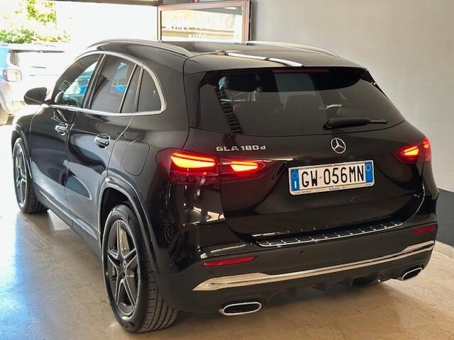 Mercedes-benz GLA 180 AMG Line Premium 15.000KM PARI NUOVO