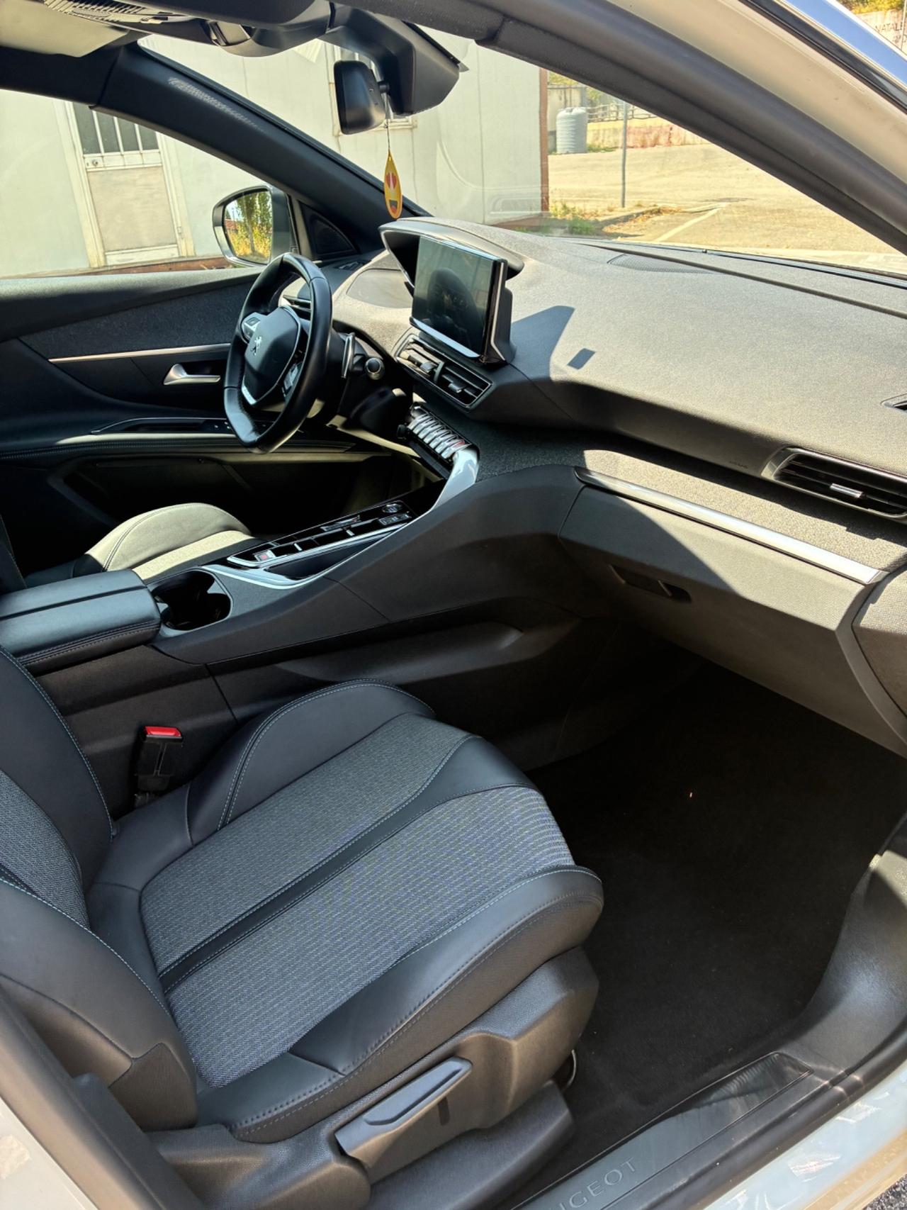 Peugeot 3008 BlueHDi 130 S&S EAT8 GT