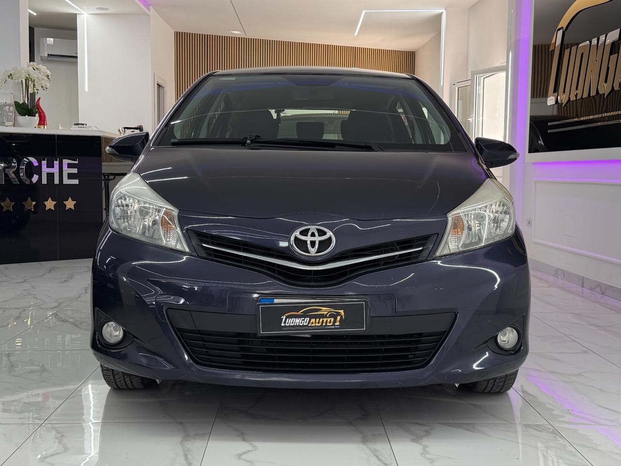 Toyota Yaris 1.0 Lounge Full Opt