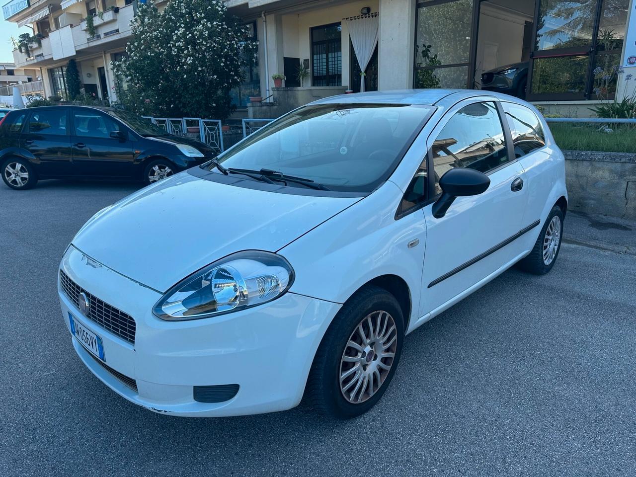 Fiat Grande Punto Grande Punto 1.2 3 porte Actual ok neo patentati