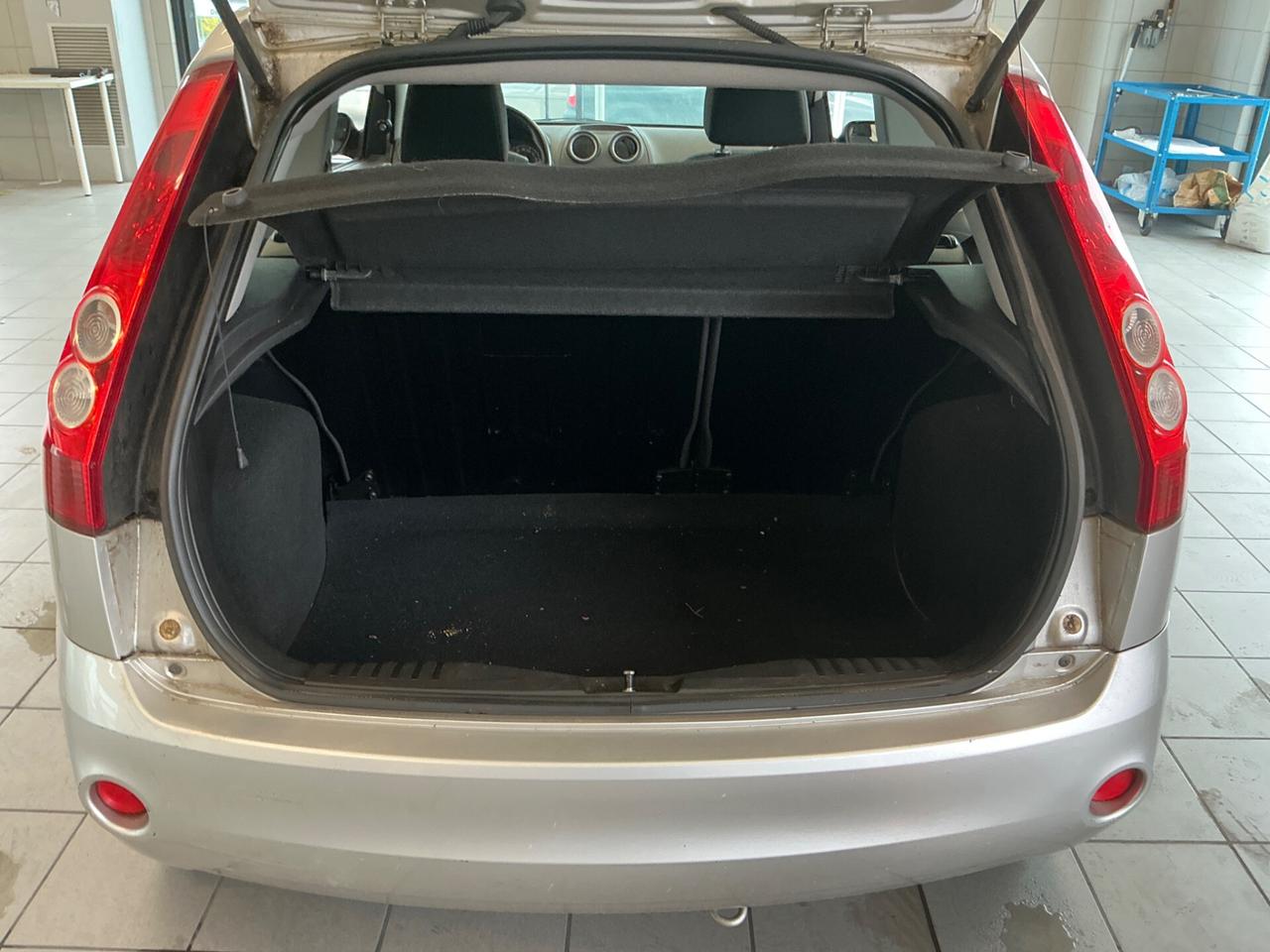 Ford Fiesta 1.2 16V 3p. Clever