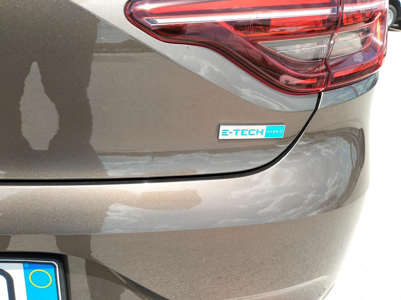 Renault Clio Full Hybrid E-Tech 140 CV 5 porte Intens