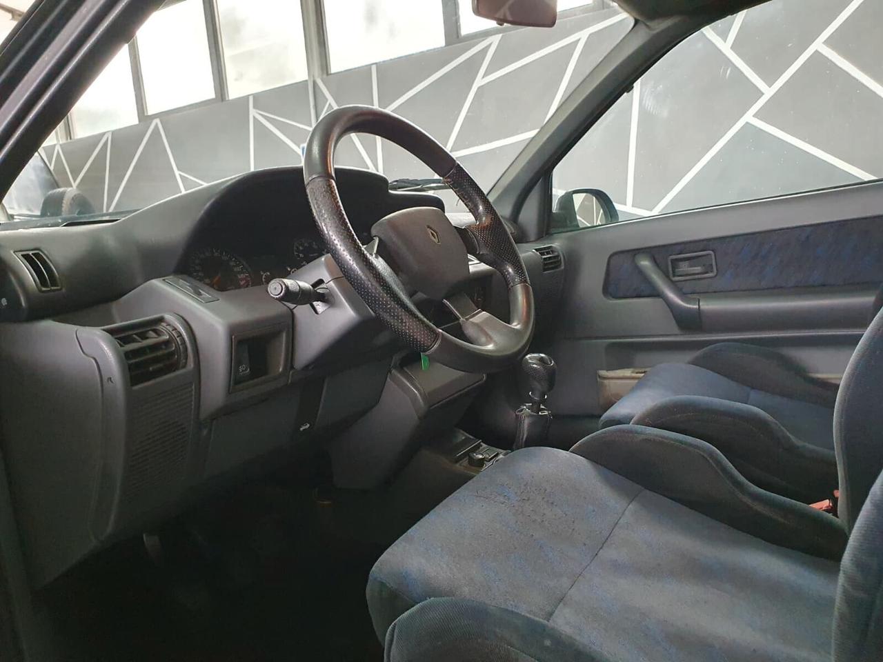 Renault Clio 1.8i 16V cat ISCRITTA ASI