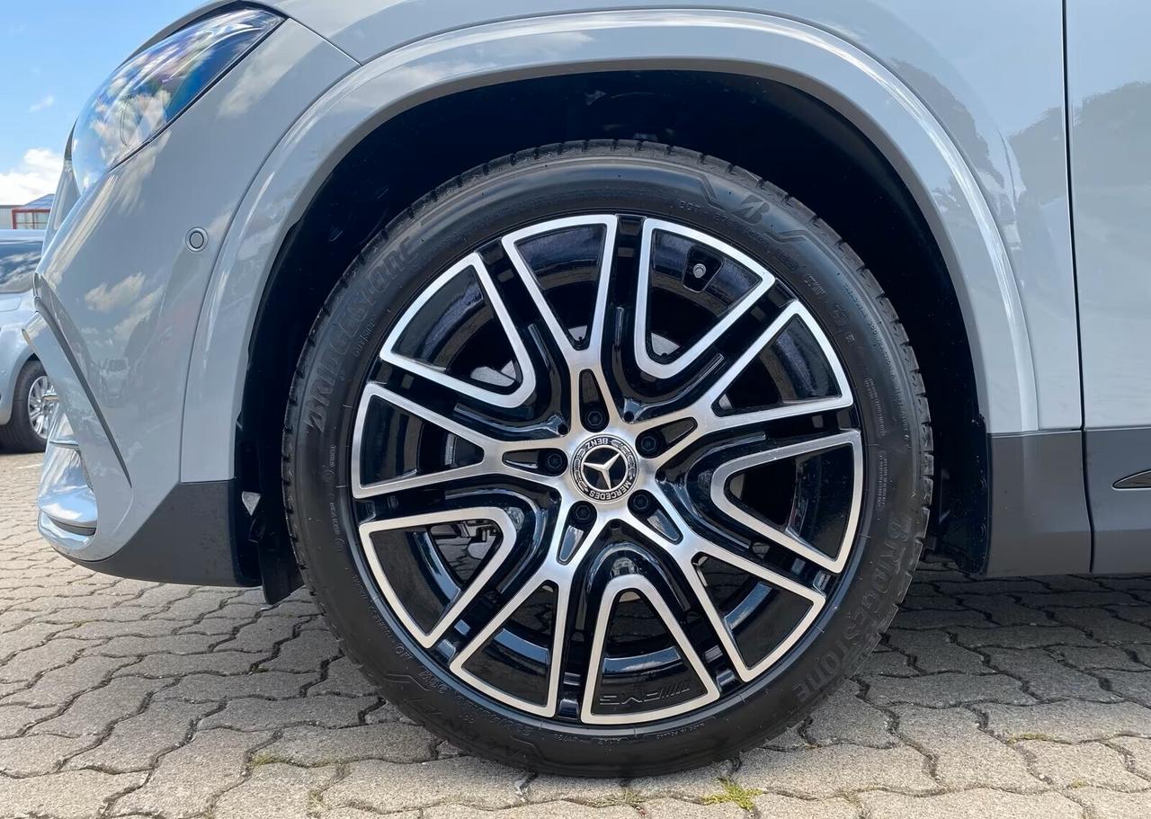 Mercedes-benz GLA 180 AMG Line PREMIUM 360 Multibeam