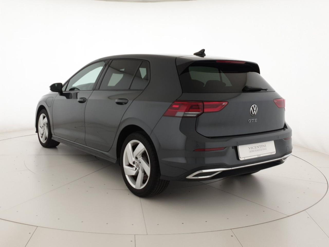 Volkswagen Golf 1.4 gte dsg