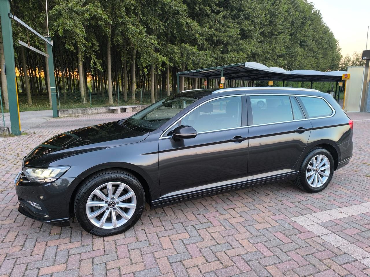 Volkswagen Passat Variant 2.0 TDI SCR 122 CV EVO DSG Business
