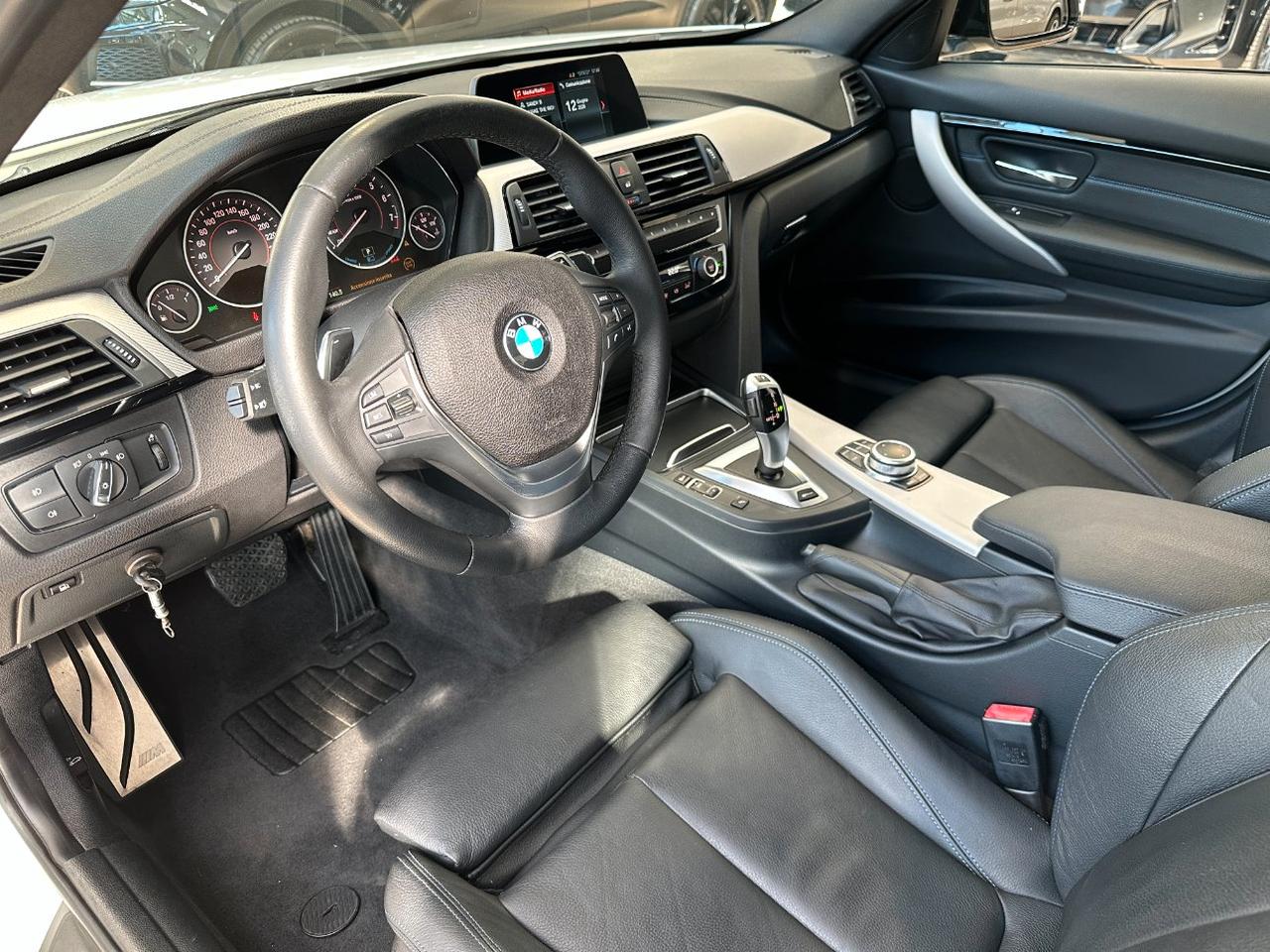 BMW 330 e Msport auto-LED-18"-Telecamera-Navi