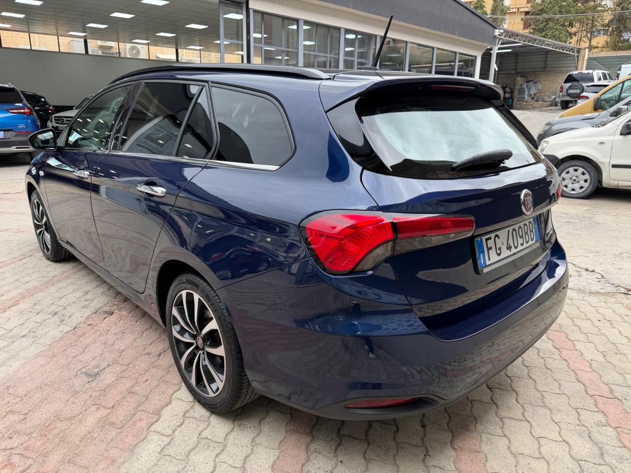 Fiat Tipo 1.6 Mjt S&S SW Lounge 2016
