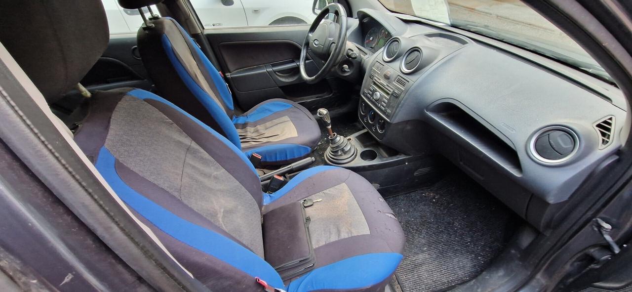 Ford Fiesta 1.4 TDCi 5p. Ghia per export
