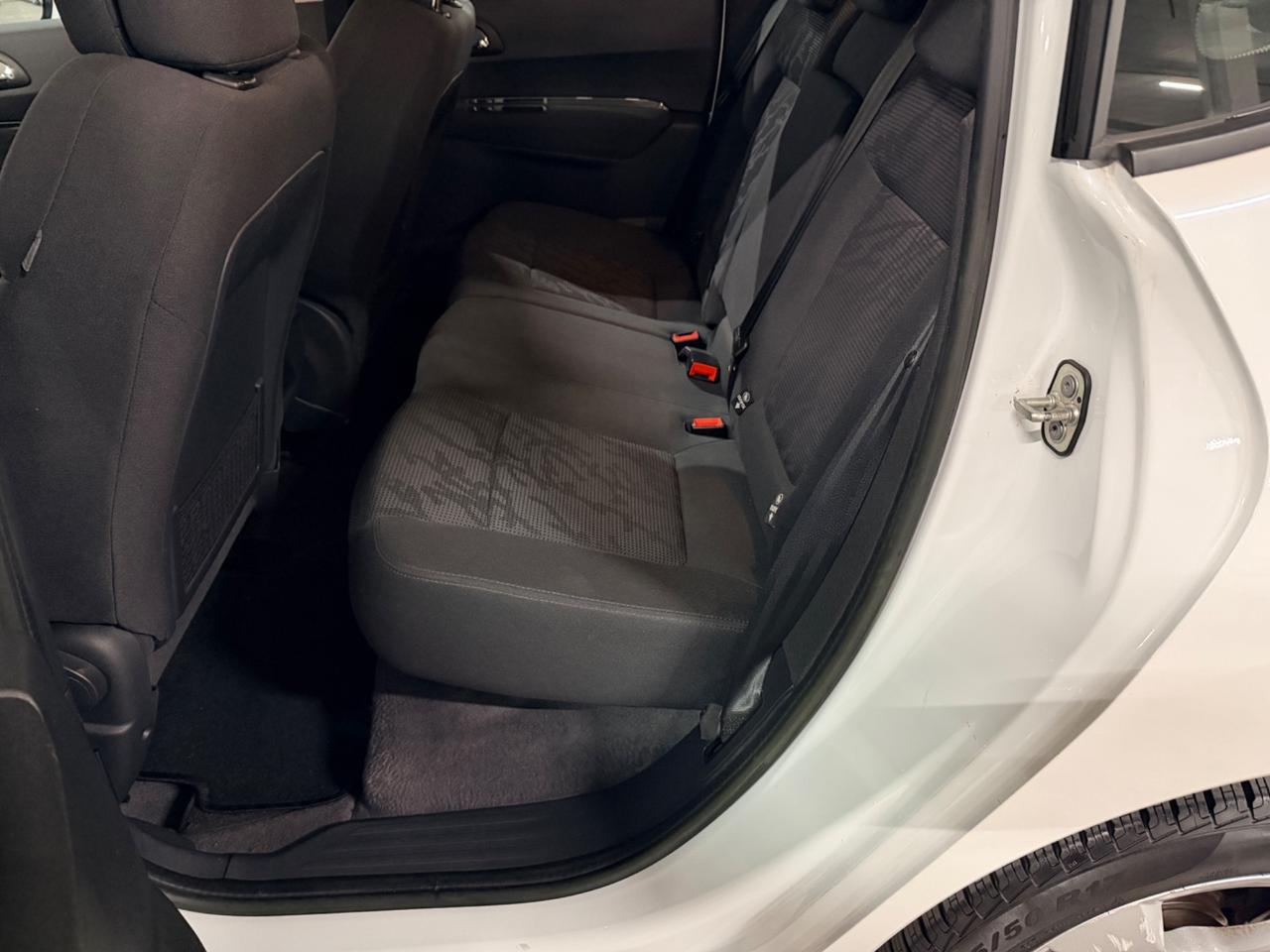 Peugeot 3008 1.6 HDi 115CV Active