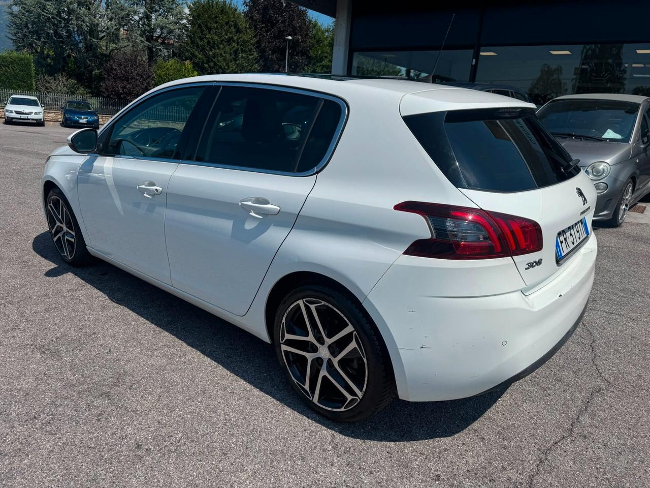 Peugeot 308 BlueHDi 130 S&S EAT8 Allure *unipro* tetto* carplay*